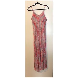 Gorgeous soft cotton pink maxi ! ⬜️💕 worn once!